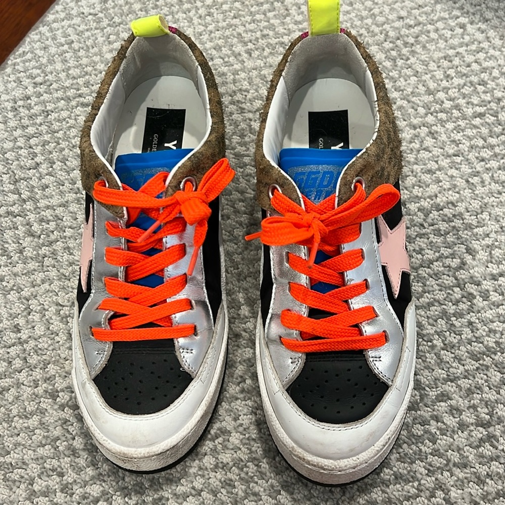 Barely used Golden Goose sneakers;